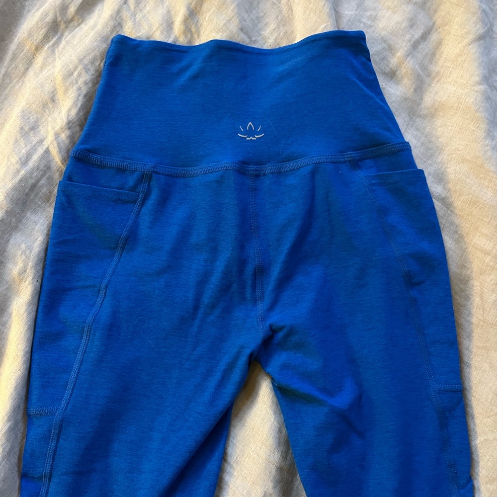Beyond Yoga Spacedye Blue Leggings with pockets